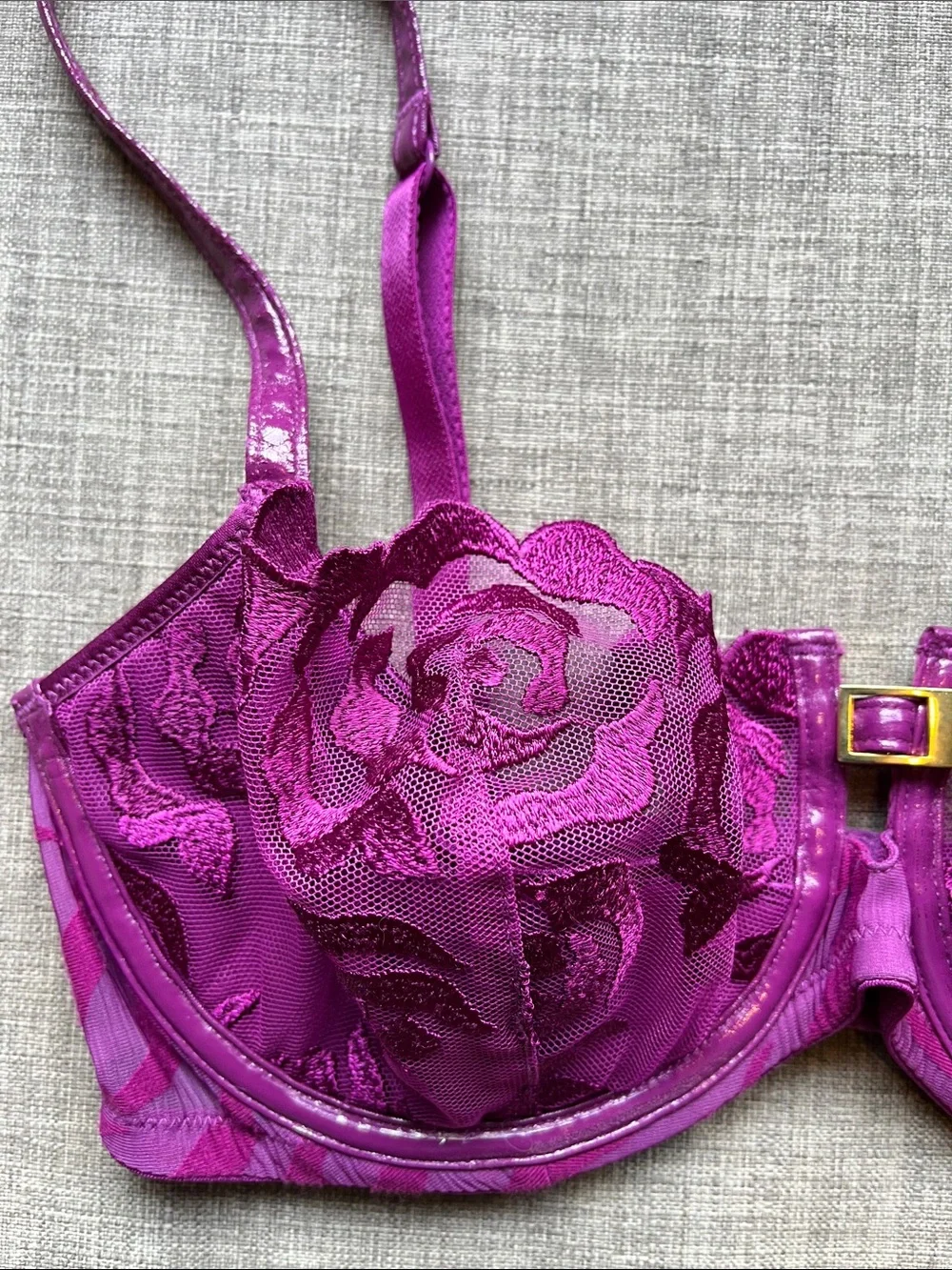 Victoria’s Secret  Very Sexy Push-Up Without Padding Lace Purple Bra 34D
